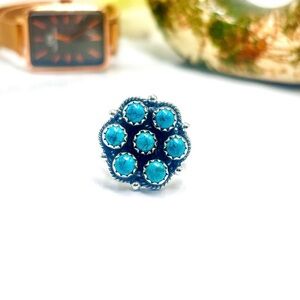 Elegant Silver and Blue Gemstone Ring